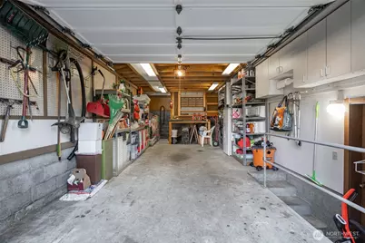 2735 NE 103rd Street, Seattle, WA 98125 - Photo 23