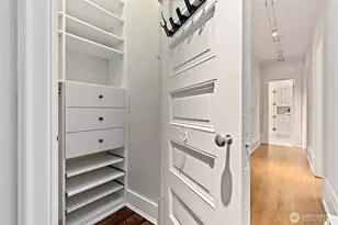 615 Boren Ave, Seattle, WA 98104 - Photo 17