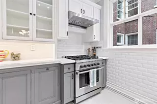 615 Boren Ave, Seattle, WA 98104 - Photo 15