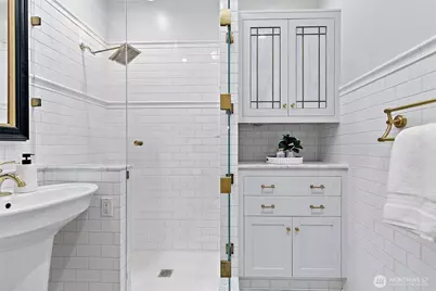 615 Boren Avenue #27, Seattle, WA 98104 - Photo 15