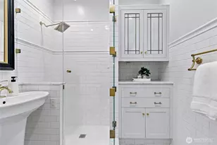 615 Boren Ave, Seattle, WA 98104 - Photo 15