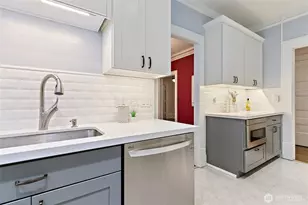 615 Boren Ave, Seattle, WA 98104 - Photo 13