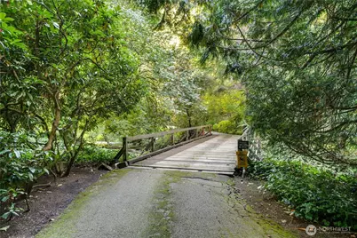 6817 79th Street W, Lakewood, WA 98499 - Photo 37