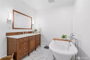 3305 N 8th St, Tacoma, WA 98406 - Photo 7