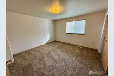 5525 67th Avenue NE #A & B, Marysville, WA 98270 - Photo 15