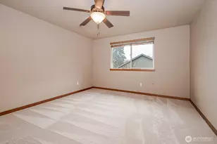 2225 Dickinson Ave NW, Olympia, WA 98502 - Photo 17