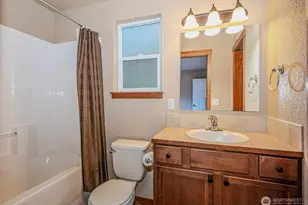 2225 Dickinson Ave NW, Olympia, WA 98502 - Photo 23