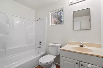2524 NE 130th Street, Seattle, WA 98125 - Photo 19