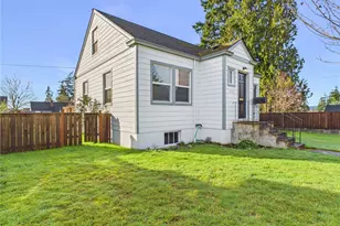 2103 E 21st St, Bremerton, WA 98310 - Photo 1