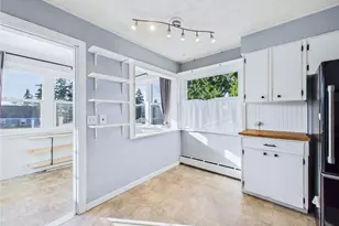 2103 E 21st St, Bremerton, WA 98310 - Photo 11