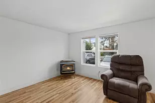 11040 14th Ave SW, Seattle, WA 98146 - Photo 9