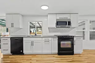 11040 14th Ave SW, Seattle, WA 98146 - Photo 15