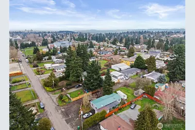 11040 14th Avenue SW, Seattle, WA 98146 - Photo 1