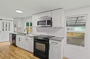 11040 14th Ave SW, Seattle, WA 98146 - Photo 19