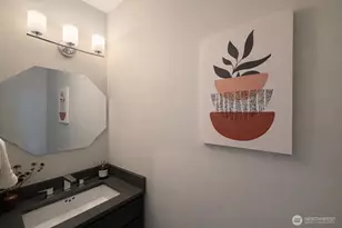 2111 9th Ave W, Seattle, WA 98119 - Photo 9