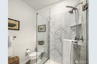 1027 6th Walk NE, Issaquah, WA 98029 - Photo 17