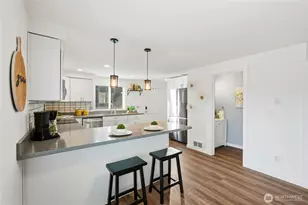 7027 210th St SW, Lynnwood, WA 98036 - Photo 9