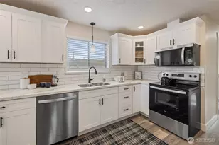 424 S 58th St, Tacoma, WA 98408 - Photo 15