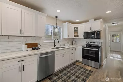 424 S 58th Street, Tacoma, WA 98408 - Photo 13