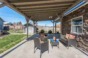 726 Methow St, Wenatchee, WA 98801 - Photo 9