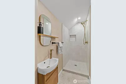 1709 S McClellan Street, Seattle, WA 98144 - Photo 33