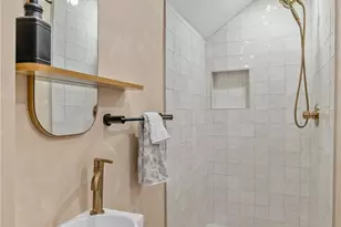 1709 S McClellan St, Seattle, WA 98144 - Photo 33