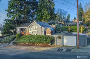 327 S Summit Ave, Bremerton, WA 98312 - Photo 3