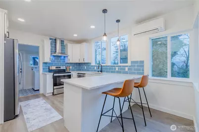 327 S Summit Avenue, Bremerton, WA 98312 - Photo 7