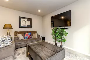 10710 185th St E, Puyallup, WA 98374 - Photo 7