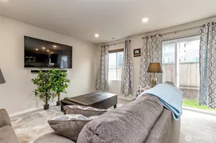 10710 185th St E, Puyallup, WA 98374 - Photo 5