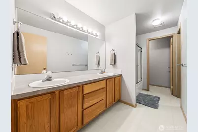 8418 203rd Street Ct E, Spanaway, WA 98387 - Photo 13