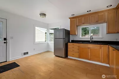 544 NE Easy Street, Oak Harbor, WA 98277 - Photo 17