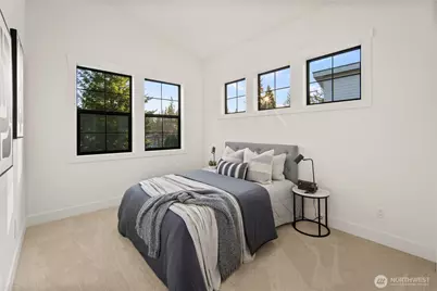 16654 NE 12th Street, Bellevue, WA 98008 - Photo 29