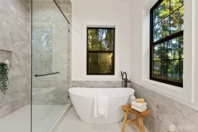 16654 NE 12th Street, Bellevue, WA 98008 - Photo 27