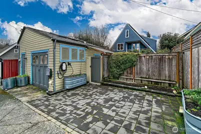 2411 4th Avenue W, Seattle, WA 98119 - Photo 37