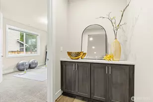 8017 128th Ave NE, Kirkland, WA 98033 - Photo 17