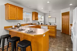 1192 Fidalgo Dr, Burlington, WA 98233 - Photo 9