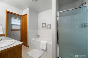 1192 Fidalgo Dr, Burlington, WA 98233 - Photo 19