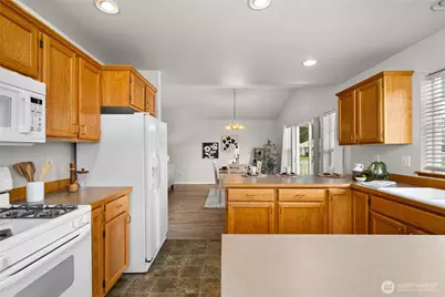 1192 Fidalgo Drive #101, Burlington, WA 98233 - Photo 11