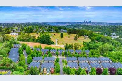 2674 SW Sylvan Heights Drive, Seattle, WA 98106 - Photo 25