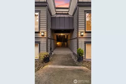 17464 NE 38th Street #B202, Redmond, WA 98052 - Photo 3