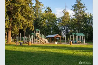 17464 NE 38th Street #B202, Redmond, WA 98052 - Photo 29