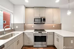 12522 15th Ave NE, Seattle, WA 98125 - Photo 11