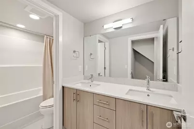 12522 15th Avenue NE #B, Seattle, WA 98125 - Photo 19