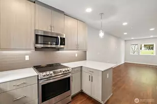 12522 15th Ave NE, Seattle, WA 98125 - Photo 13