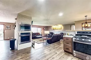 22128 Bulson Rd, Mount Vernon, WA 98274 - Photo 15