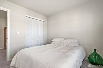 949 Tetherow Street, Bremerton, WA 98310 - Photo 23