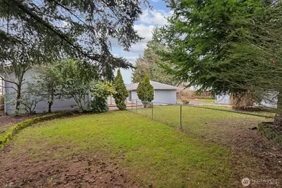 10219 Barnes Lane S, Tacoma, WA 98444 - Photo 5