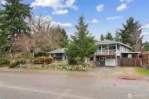 10219 Barnes Ln S, Tacoma, WA 98444 - Photo 3