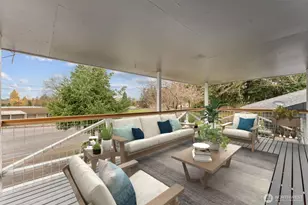 10219 Barnes Ln S, Tacoma, WA 98444 - Photo 9